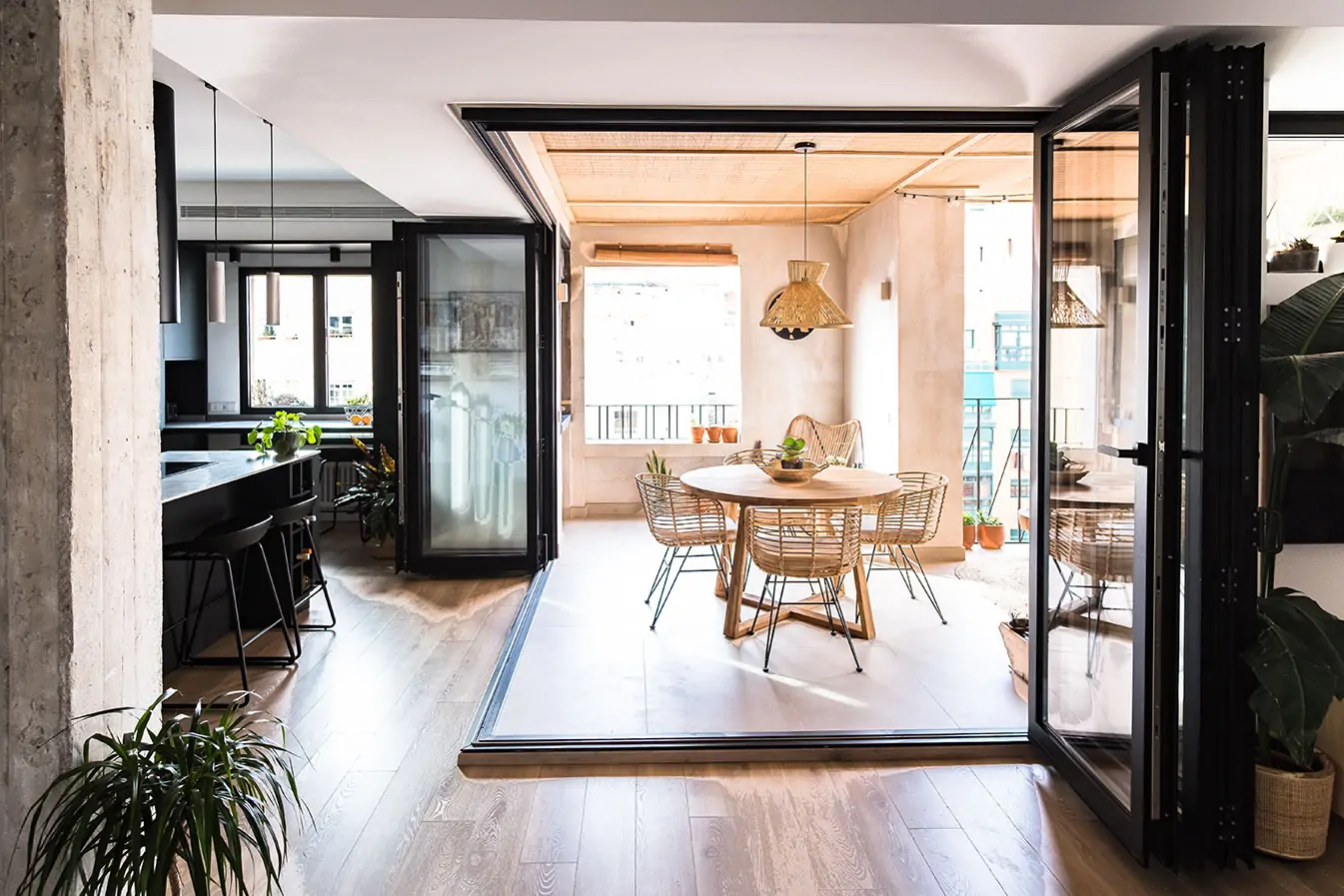 Cómo combinar muebles contemporáneos sin perder personalidad